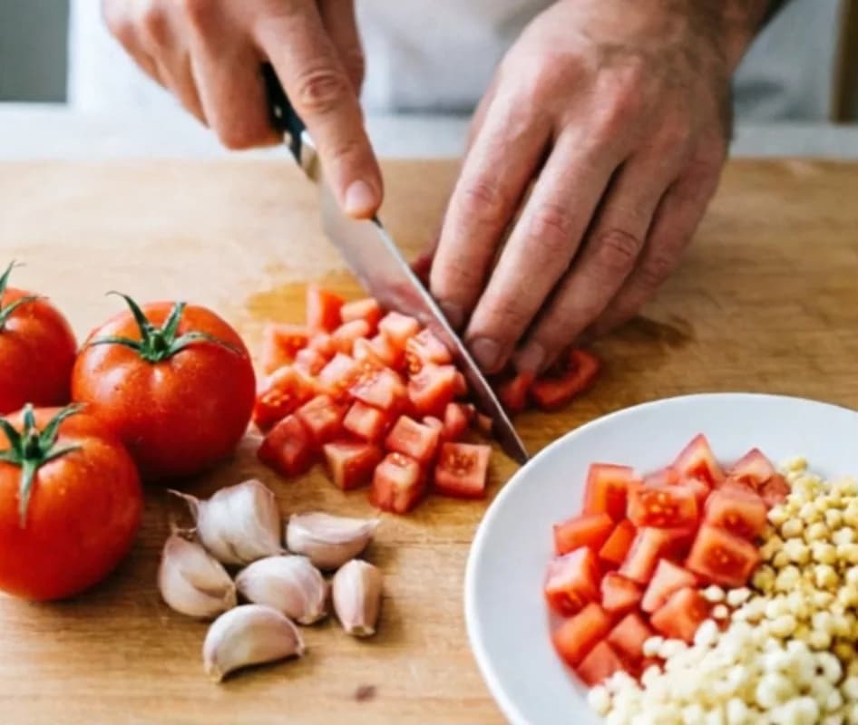 Chop Tomatoes and Garlic