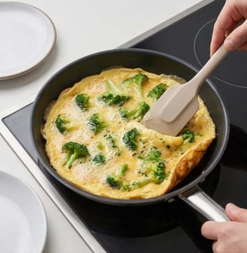 Pan-Fry the Omelet