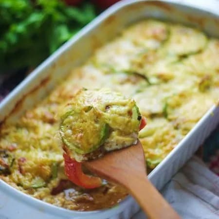 Запеканка мясная с кабачками