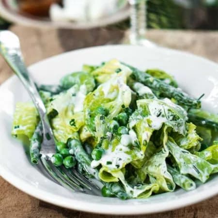 Fresh greens salad