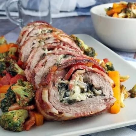 Свинина, фаршированная кальмарами