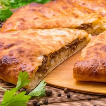 Пирог из адыгейского сыра с мясом