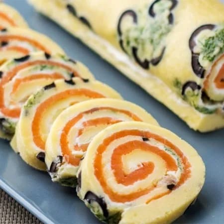 Сырные рулетики с семгой