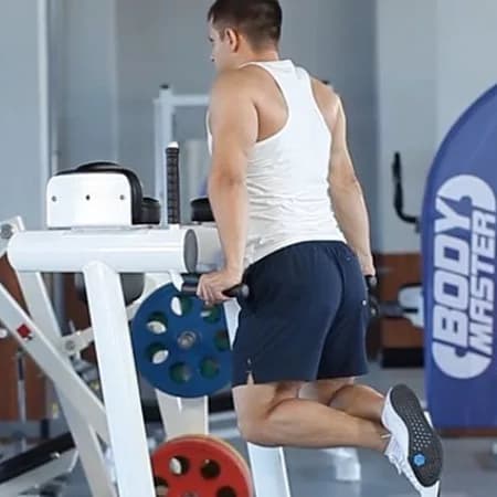 Отжимания на брусьях