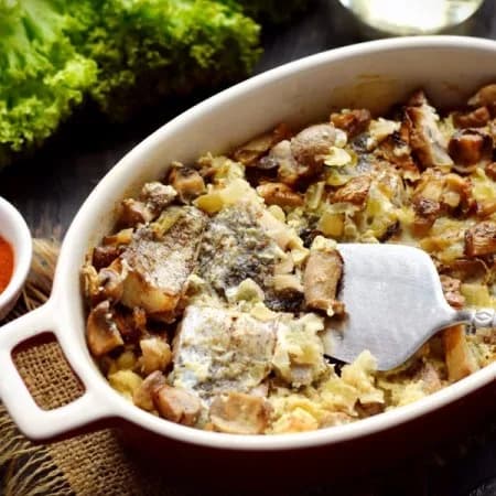 Хек с грибами