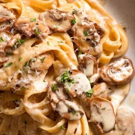 Fettuccine with mushrooms