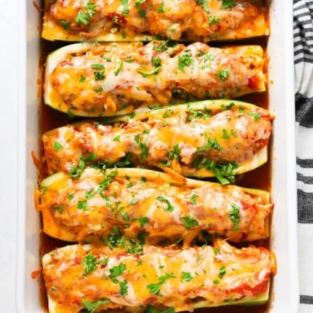 Кабачки, запеченные с помидорами и сыром