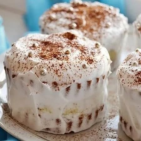 Бисквитное пирожное