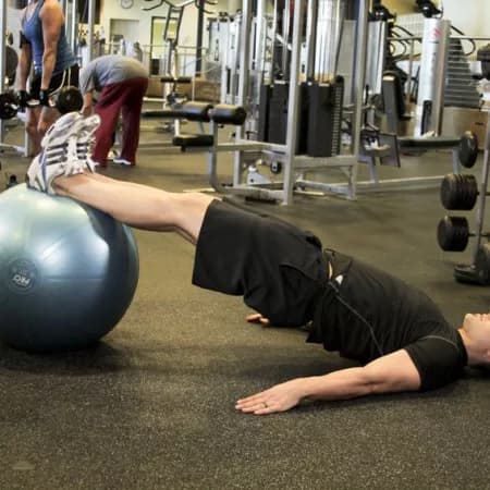 Fitball Leg Curl