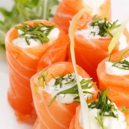 Закуска из лосося и сыра