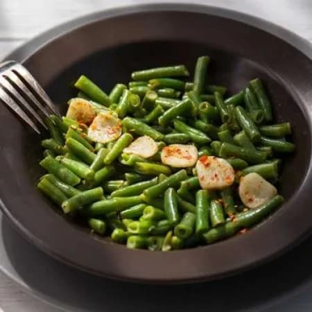 Фасоль с чесноком