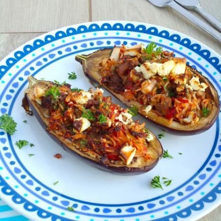 Баклажаны, фаршированные грибами и фаршем