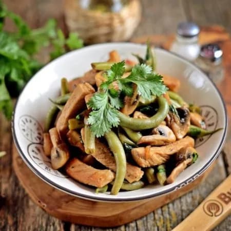 Pork with green beans