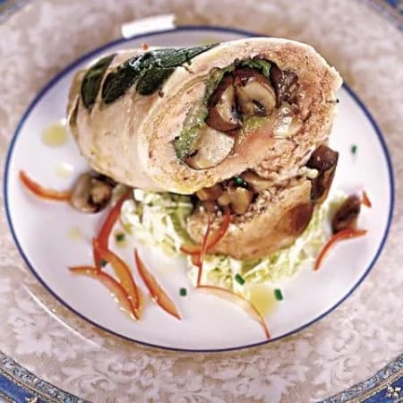 Turkey stuffed with mushrooms