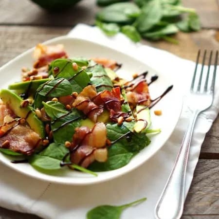 Хрустящий салат с беконом 