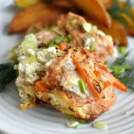 Fish baked in sour cream