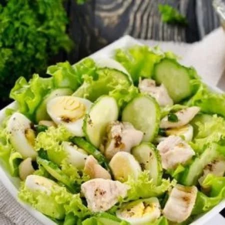 Салат из печени трески