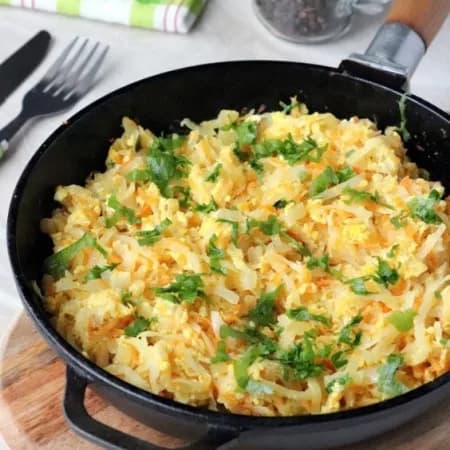 Тушеная с яйцом цветная капуста