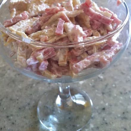 Салат с блинчиком