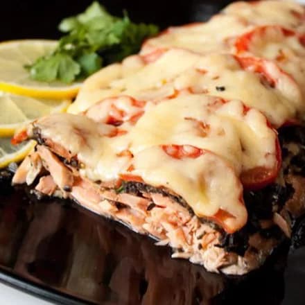 Salmon with olives and cheese