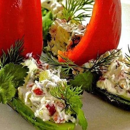 Кораблики из огурцов