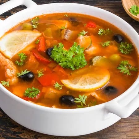 Рыбная солянка с семгой