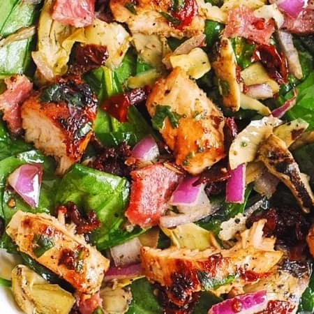 Легкий салат с курицей