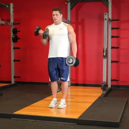 Попеременный подъем гантелей на бицепс