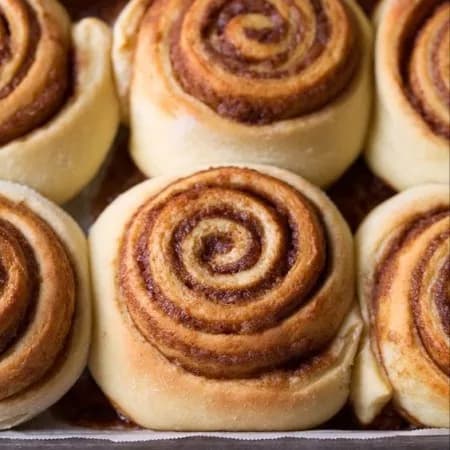 Рулетики с корицей