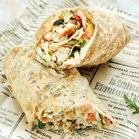 Шаурма с курицей и овощами