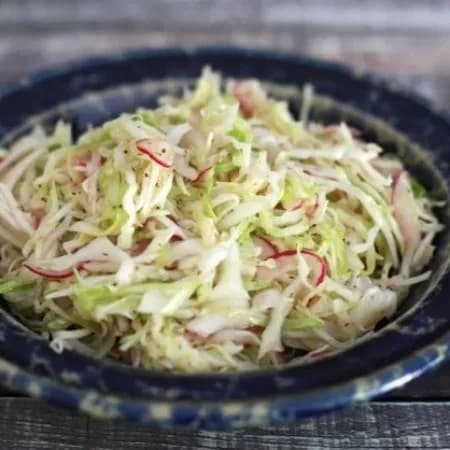 Spicy fresh cabbage salad