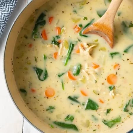 Суп с сельдереем и шпинатом