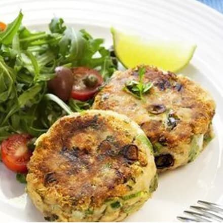 Итальянские котлеты из горбуши и морского окуня со шпинатом