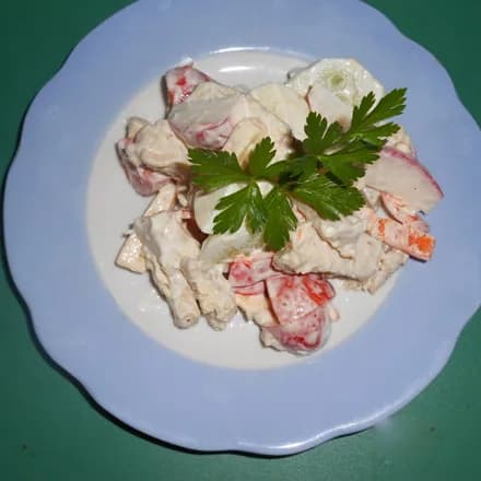 Radish and chicken salad