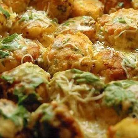 Куриные шарики в сливочном соусе